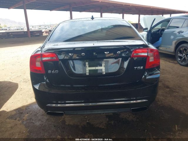 LYV402FMXGB093758 Volvo S60 Inscription T5 Drive-e Platinum