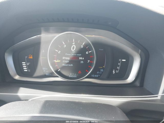 LYV402FMXGB093758 Volvo S60 Inscription T5 Drive-e Platinum