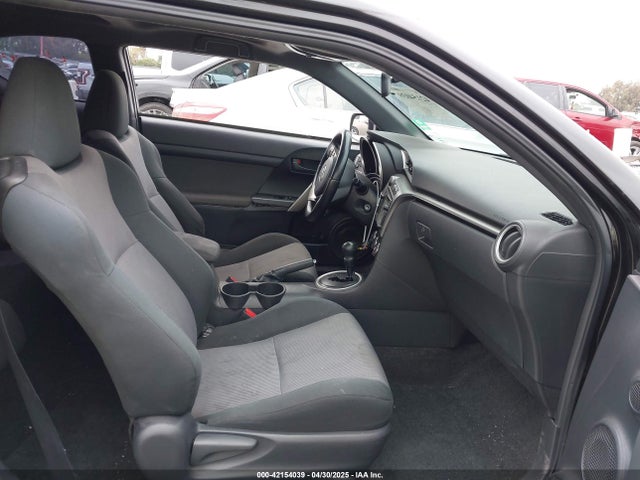 JTKJF5C71E3078634 Scion TC