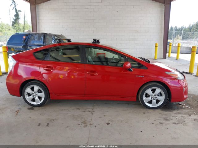 JTDKN3DU0E1770807 Toyota Prius Five