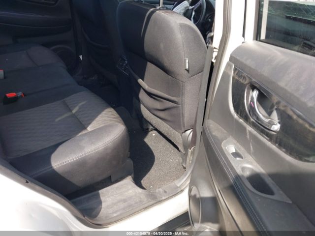 5N1AT2MN5HC852704 Nissan ROGUE SV