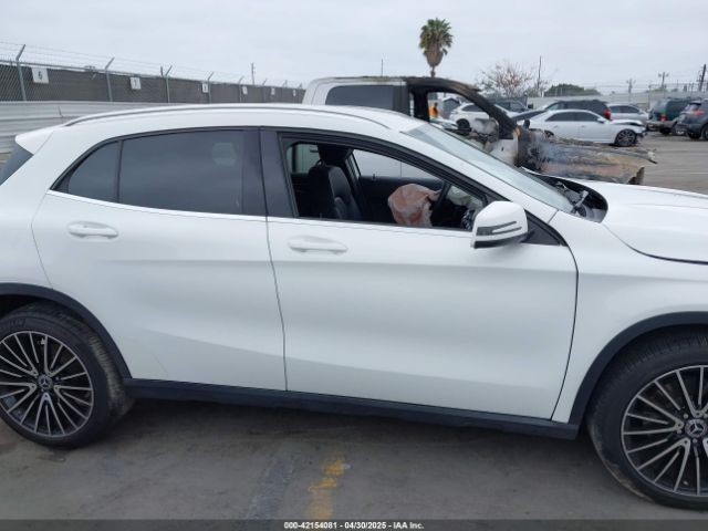 WDCTG4GB1JJ490851 Mercedes-Benz Gla 250 4matic