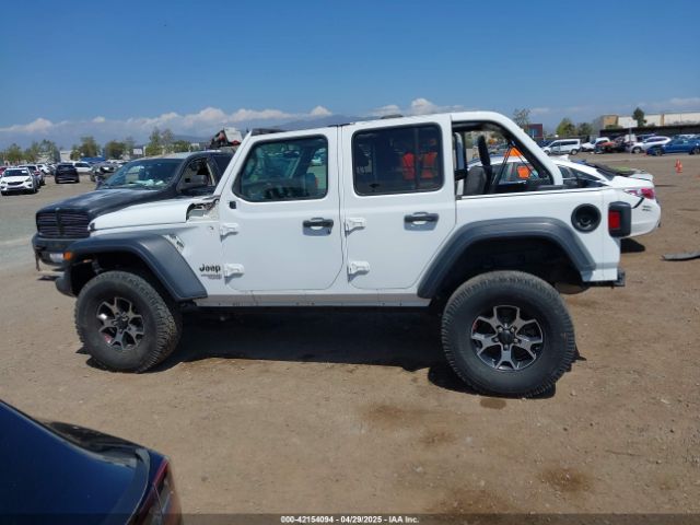 1C4HJXDG6JW210973 Jeep Wrangler Unlimited Sport 4x4