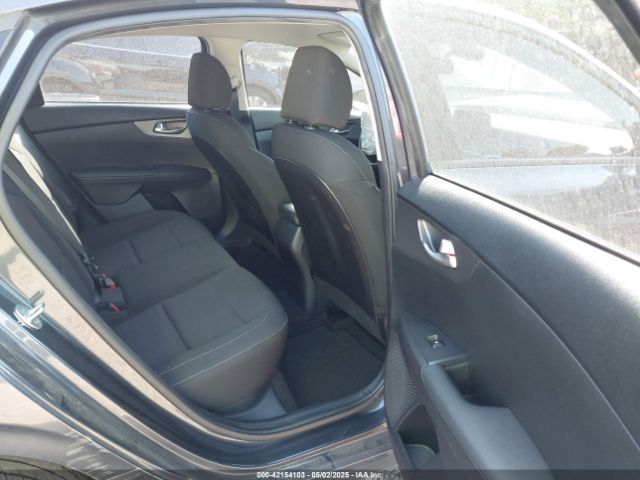 3KPF24AD2LE221947 KIA Forte Lxs