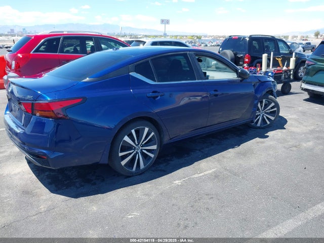 1N4BL4CV3NN424531 Nissan Altima Sr Fwd