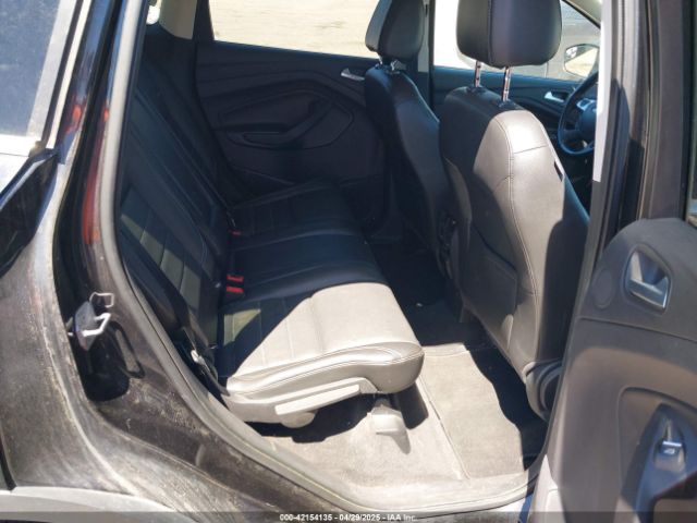 1FMCU9J90EUA22353 Ford Escape Titanium