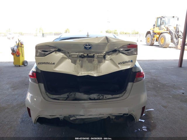 Toyota Corolla Hybrid Le 2021 JTDEAMDEXMJ007022 Image 17