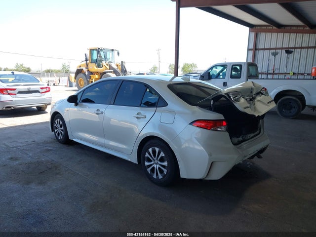 Toyota Corolla Hybrid Le 2021 JTDEAMDEXMJ007022 Image 3