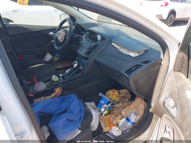 Ford 2016 2016 1FADP3K21GL247264 Image 5