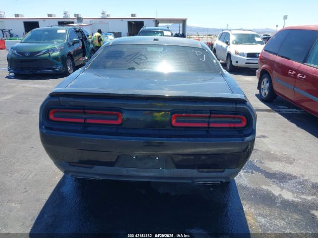 2C3CDZAT3FH707200 Dodge Challenger R/t