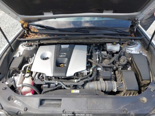 58AB21B15KU001482 Lexus ES 300H