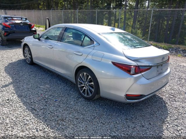 58AB21B15KU001482 Lexus ES 300H
