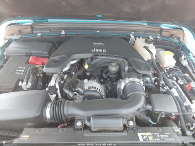 1C4HJXDG4LW331133 Jeep Wrangler Unlimited Sport S 4x4