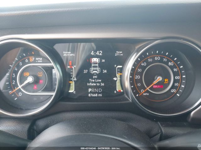 1C4HJXDG4LW331133 Jeep Wrangler Unlimited Sport S 4x4