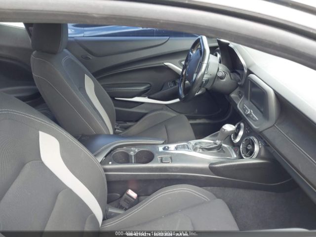 2018 CHEVROLET CAMARO 1G1FB1RX4J0191247 Photo 4