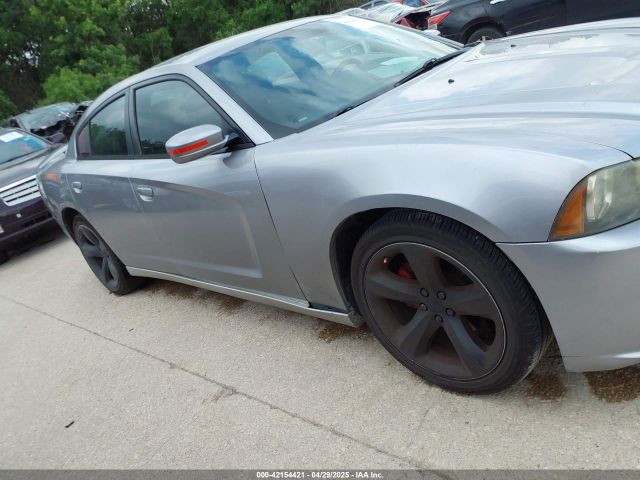 2C3CDXHG5EH162824 Dodge Charger Sxt