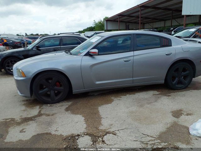 2C3CDXHG5EH162824 Dodge Charger Sxt