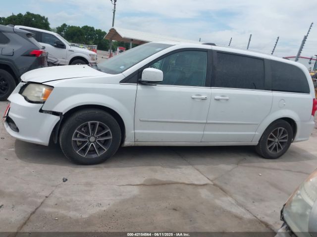 2C4RDGCG6HR670912 Dodge Grand Caravan Sxt