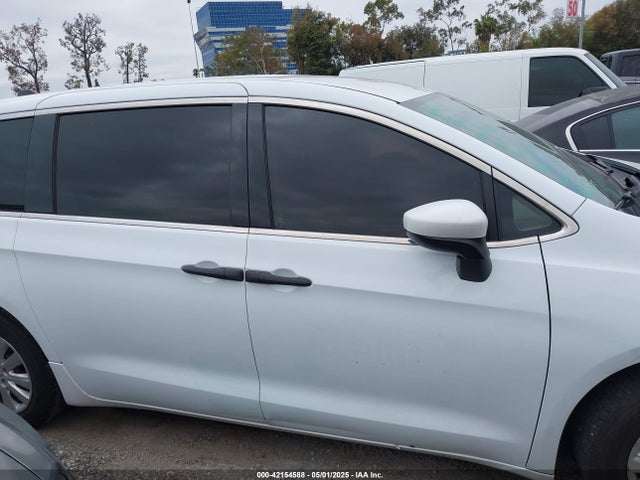2C4RC1AG3KR652104 Chrysler PACIFICA L