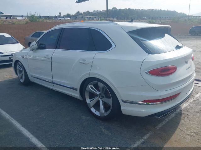 2022 BENTLEY BENTAYGA SJAAM2ZV4NC016521 Photo 2