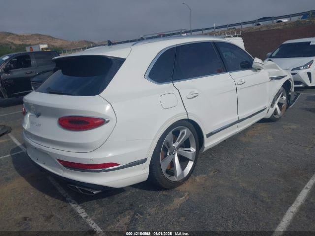 2022 BENTLEY BENTAYGA SJAAM2ZV4NC016521 Photo 3