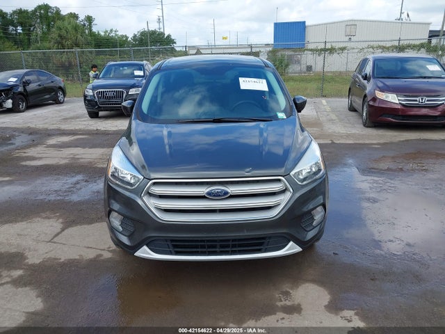 1FMCU0GDXKUB95350 Ford ESCAPE SE
