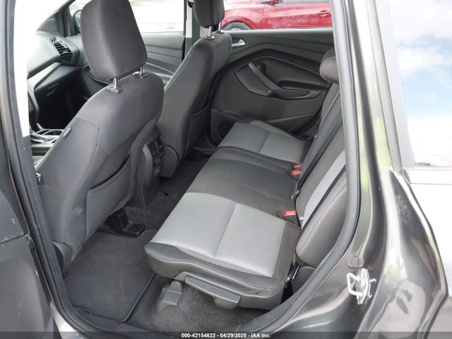 1FMCU0GDXKUB95350 Ford ESCAPE SE