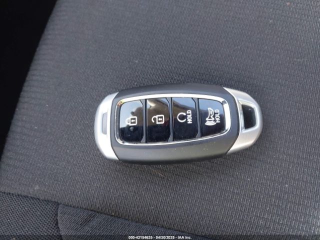 KMHRC8A33RU326558 Hyundai Venue Sel