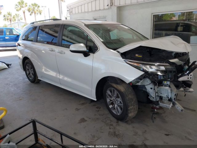 2023 TOYOTA SIENNA 5TDYRKEC9PS176415