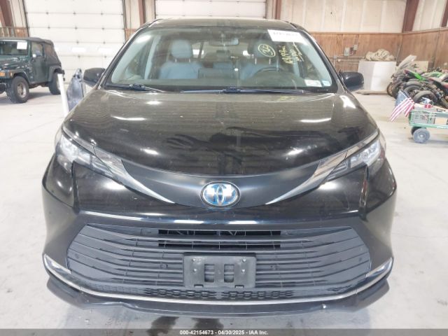 5TDYRKEC5PS148076 Toyota SIENNA XLE