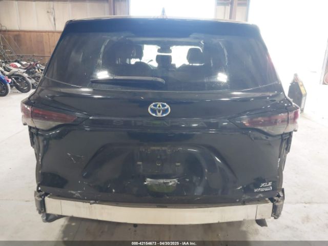 5TDYRKEC5PS148076 Toyota SIENNA XLE
