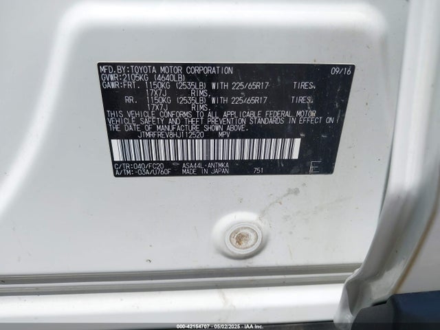 JTMRFREV8HJ112520 Toyota Rav4 Xle