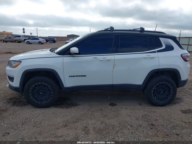 3C4NJDBB3JT325450 Jeep Compass Altitude 4x4