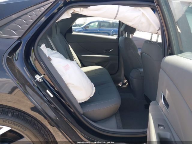 KMHLM4DGXSU949482 Hyundai Elantra Sel Sport