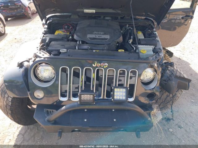 1C4BJWEG4HL522672 Jeep Wrangler Unlimited Sahara 4x4