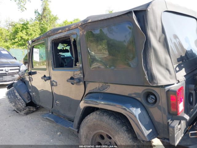1C4BJWEG4HL522672 Jeep Wrangler Unlimited Sahara 4x4