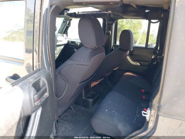 1C4BJWEG4HL522672 Jeep Wrangler Unlimited Sahara 4x4
