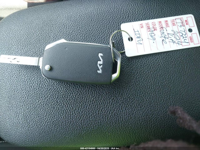 3KPF24AD3RE757105 KIA Forte Lxs