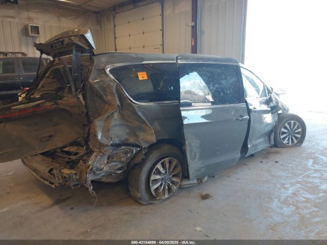 2022 CHRYSLER PACIFICA HYBRID 2C4RC1L74NR212569 Photo 3