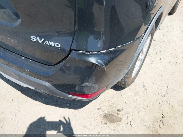 KNMAT2MV8HP616741 Nissan ROGUE SV