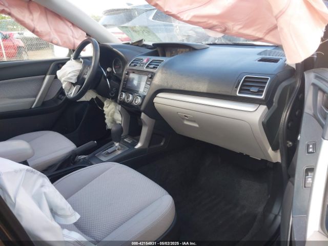 JF2SJAECXHH564915 Subaru Forester 2.5i Premium