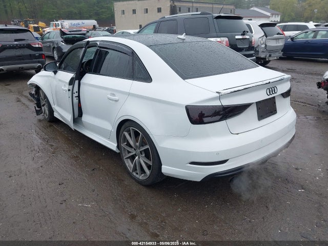 Audi 2018 2018 WAUB1GFF6J1017601 Image 3