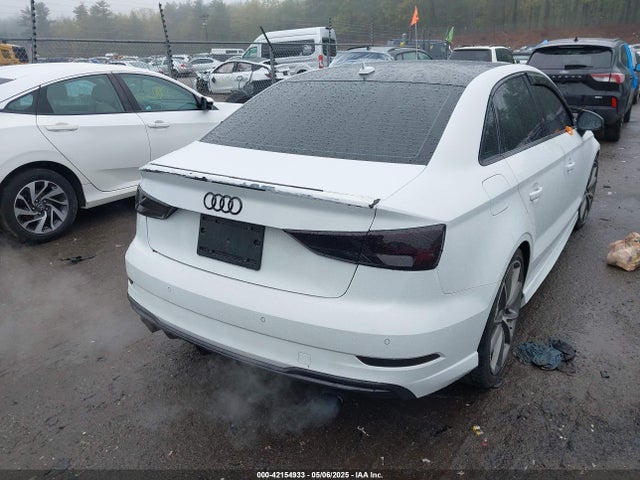 Audi 2018 2018 WAUB1GFF6J1017601 Image 4