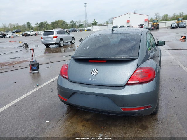 3VWFD7AT1JM726428 Volkswagen Beetle 2.0t Coast/2.0t S
