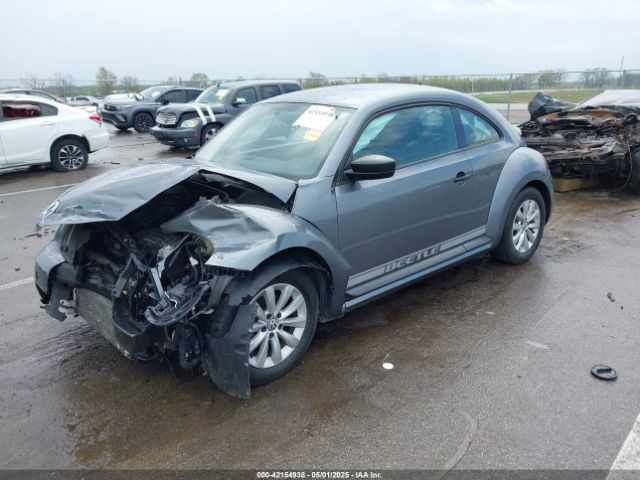 2018 VOLKSWAGEN BEETLE 3VWFD7AT1JM726428 Photo 1