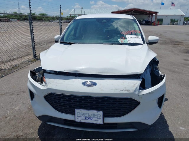 1FMCU9BZ8MUA82779 Ford hev/phev