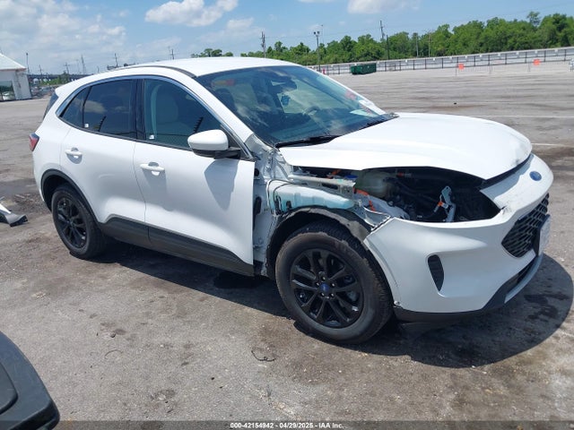 1FMCU9BZ8MUA82779 Ford hev/phev