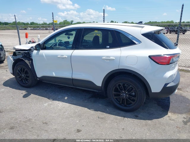 1FMCU9BZ8MUA82779 Ford hev/phev
