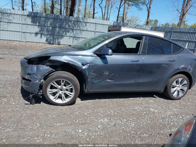 7SAYGDEE9PA170556 Tesla 2023