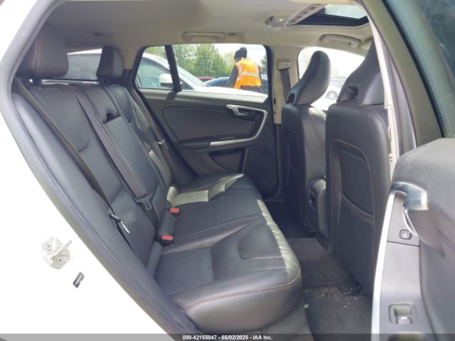 YV4612HKXG1003465 Volvo V60 Cross Country T5